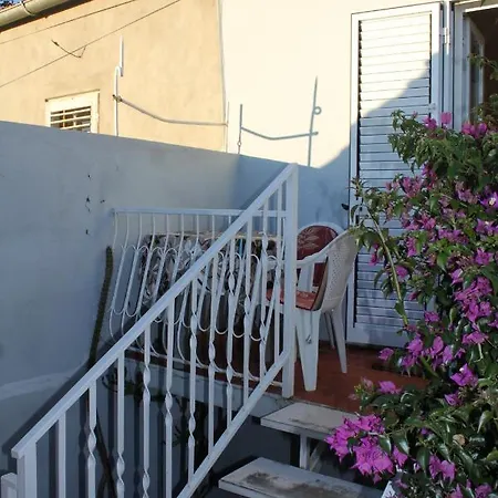 With A Parking Space Trsteno, Dubrovnik - 8594 * Трстено